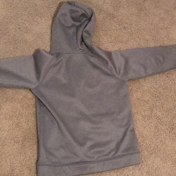 Under armour boys hoodie - Picture 3 of 3